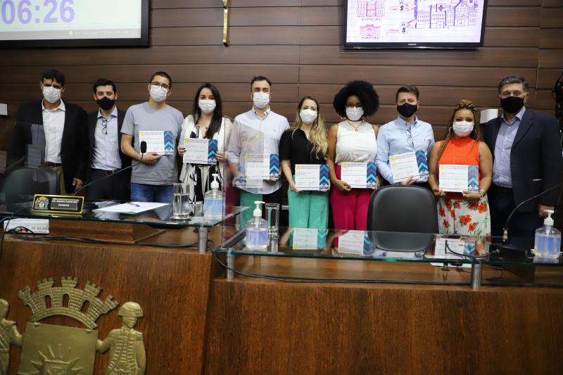 PMF encerra atividades da Semana do Servidor com premiação de funcionários