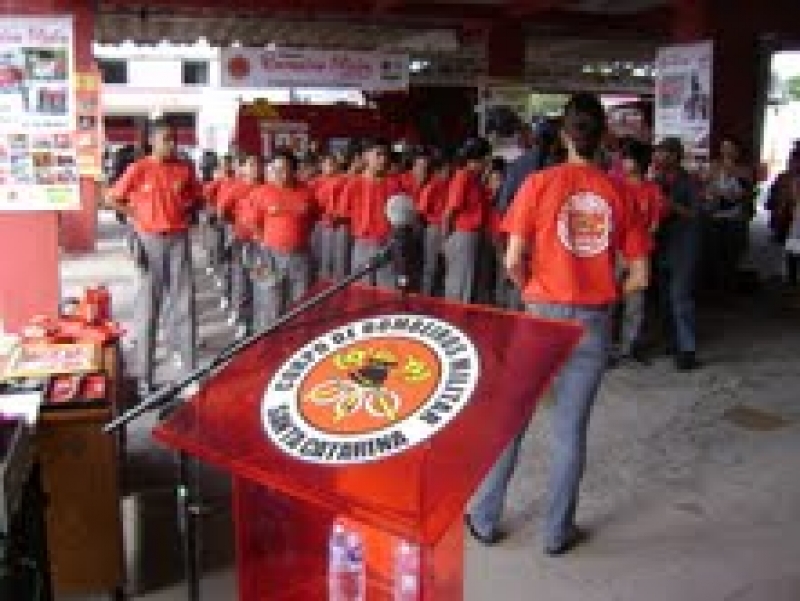 CEC Tapera realiza formatura dos Bombeiros Mirins.  