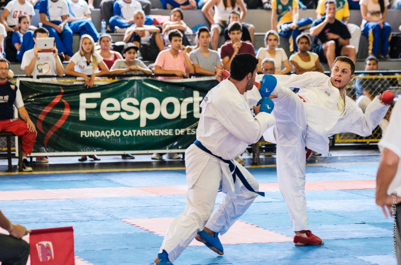 JASC: Karatê masculino conquista prata por equipe