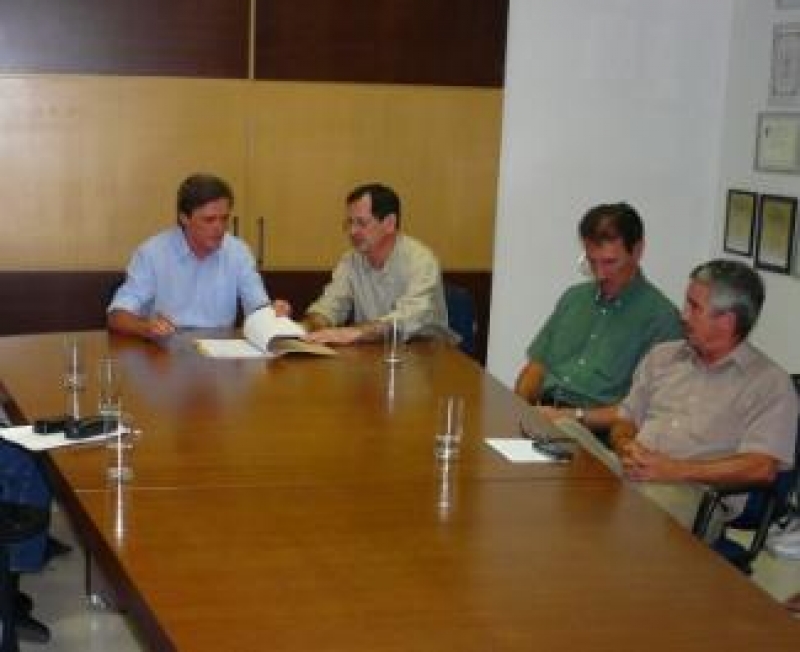 Papaquara: prefeito assina decreto para desocupação da área.