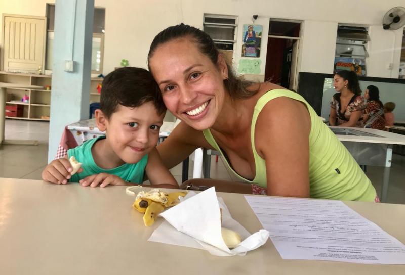 Café da manhã no Neim Irmã Scheila reúne famílias e crianças 