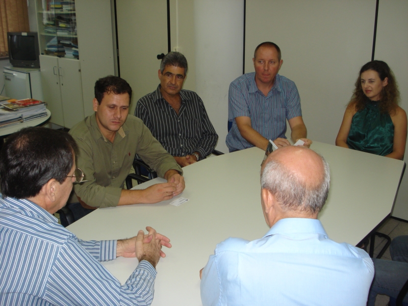 Técnicos de Blumenau visitam Secretaria de Habitação