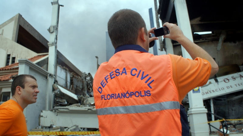 Defesa Civil interdita imóveis próximos a incêndio