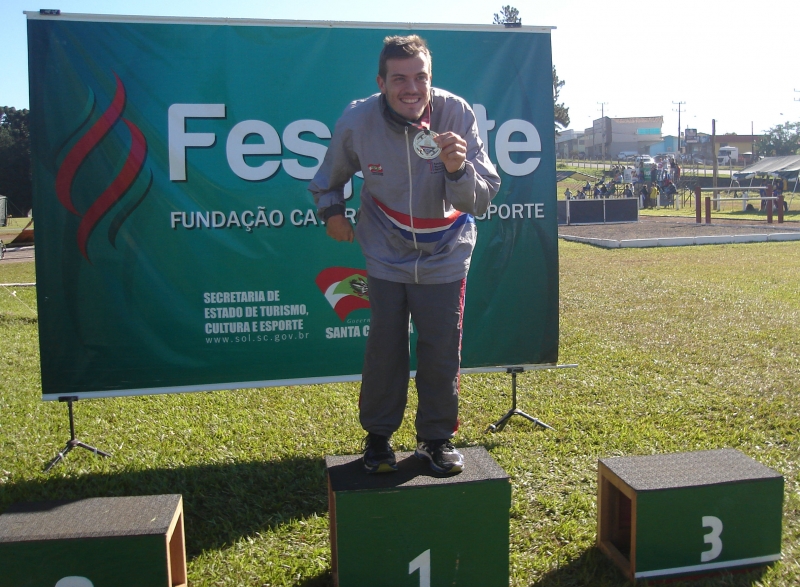 Atletismo garante nove ouros nos PARAJASC