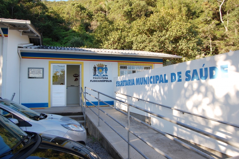 Ampliado, centro de saúde é entregue na Caieira