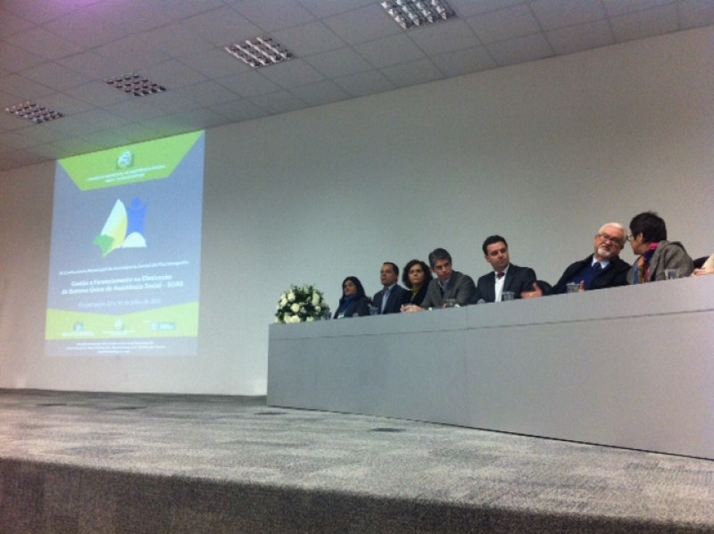 Aberta a Conferência Municipal de Assistência Social