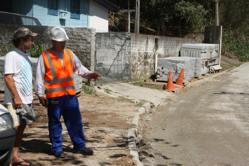Obra da rodovia Baldicero Filomeno recebe material