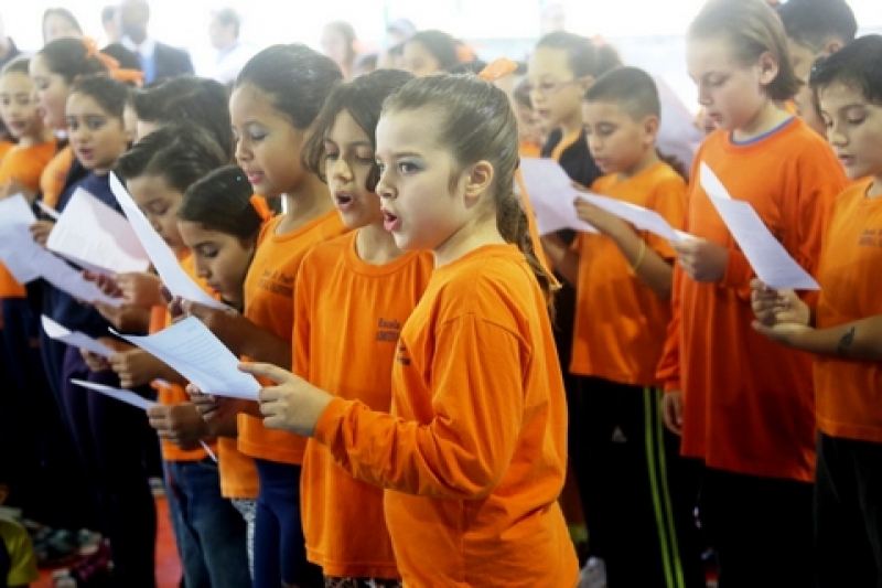 Diversas escolas e creches funcionam na sexta