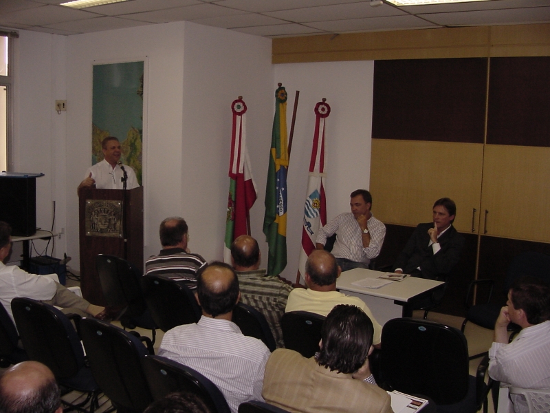 Prefeito sanciona lei que isenta IPTU para entidades religiosas