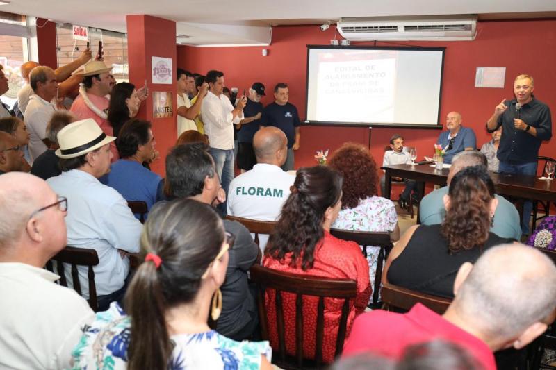 Lançado edital para alargamento da faixa de areia de Canasvieiras