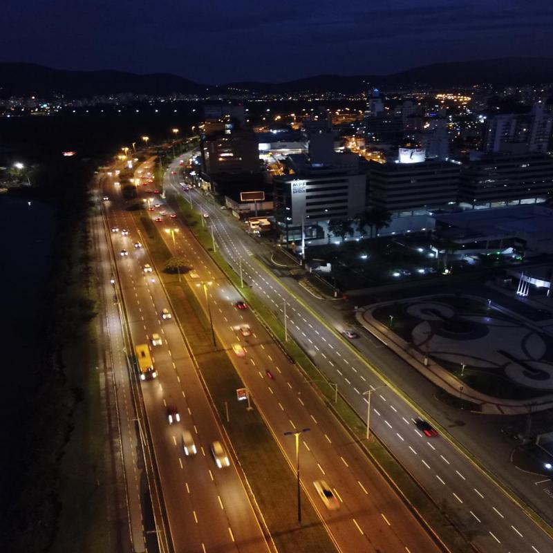 Prefeitura finaliza obras de instalação de iluminação pública na Agrônomica 