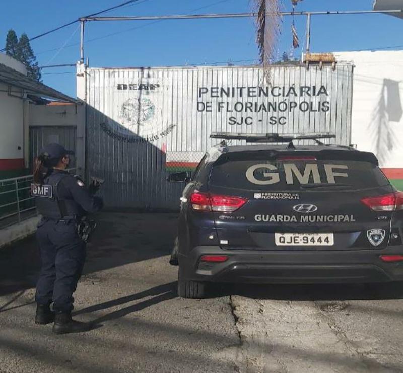 Após denúncia, GMF detém homem com mandado de prisão ativo por furto