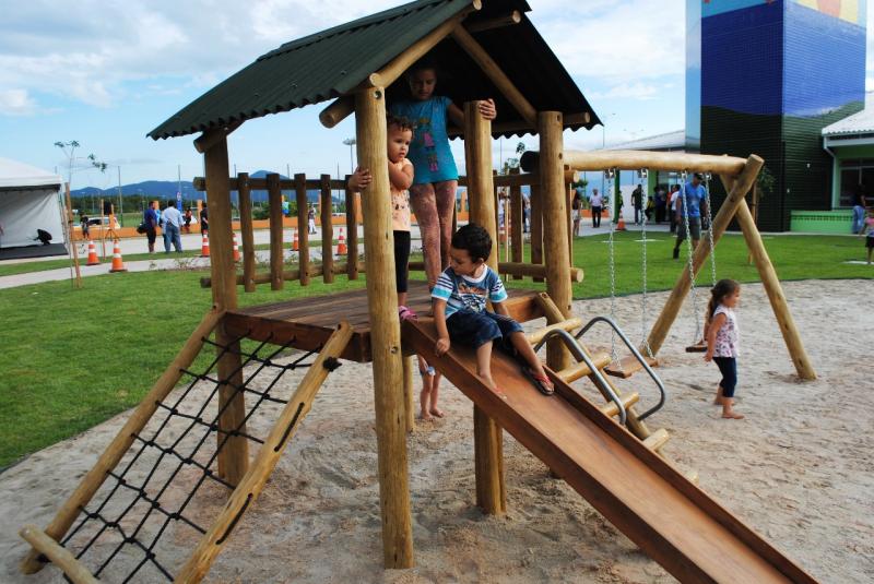 Creches e Escolas abrem no feriado e sábado em Florianópolis