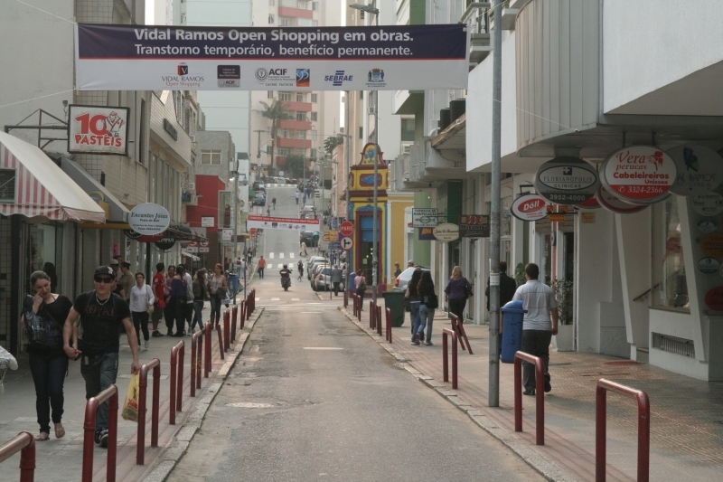 Revitalização rua VIDAL RAMOS.