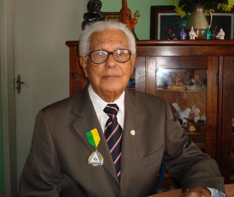 Morre na Capital o escritor Doralécio Soares