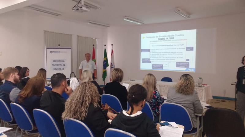 FNDE e SME realizam capacitação para secretários e técnicos de SC