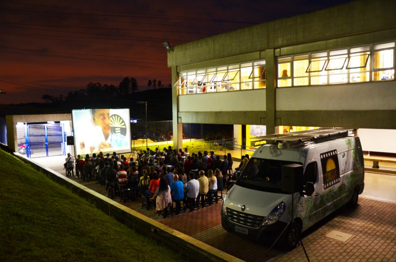Florianópolis recebe projeto de cinema solar