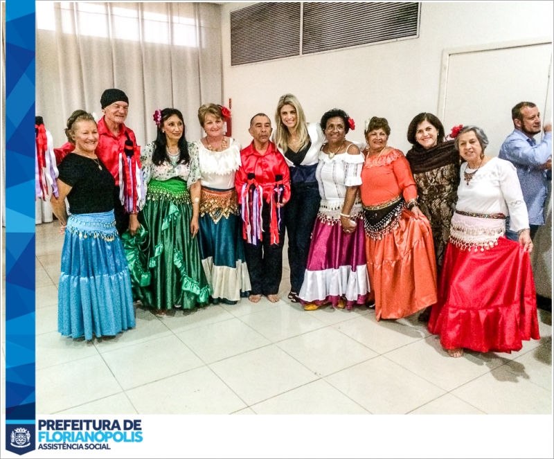 Encontro Comemorativo reúne idosos para tarde de atividades