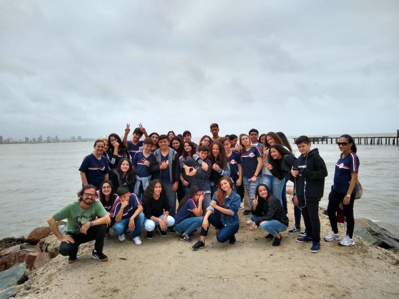 Adolescentes do 7º ano fazem uma visita ao fundo do mar