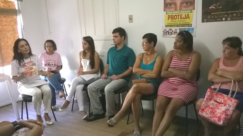 Evento sobre autoestima reúne mulheres em CRAS no Norte da Ilha