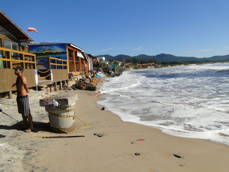 Defesa Civil vistoria praias da Armação e Barra da Lagoa