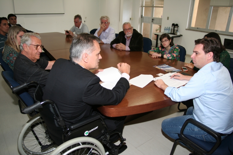 Prefeito analisará queixas de Jurerê Internacional