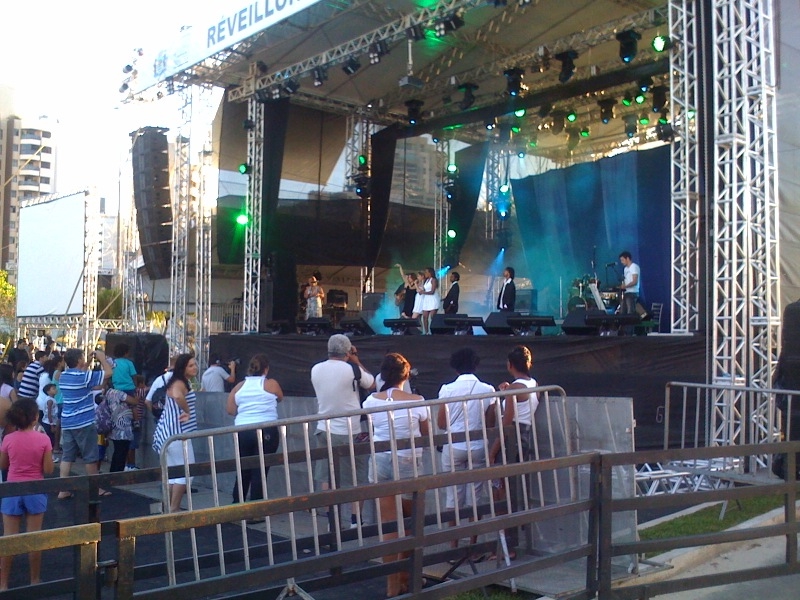 Começou a festa do Réveillon na Beira-Mar Norte